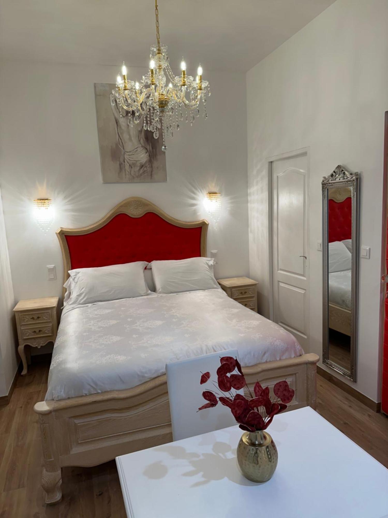 Petit Studio Presbytere Dans L'Eglise Narbonne Eksteriør bilde