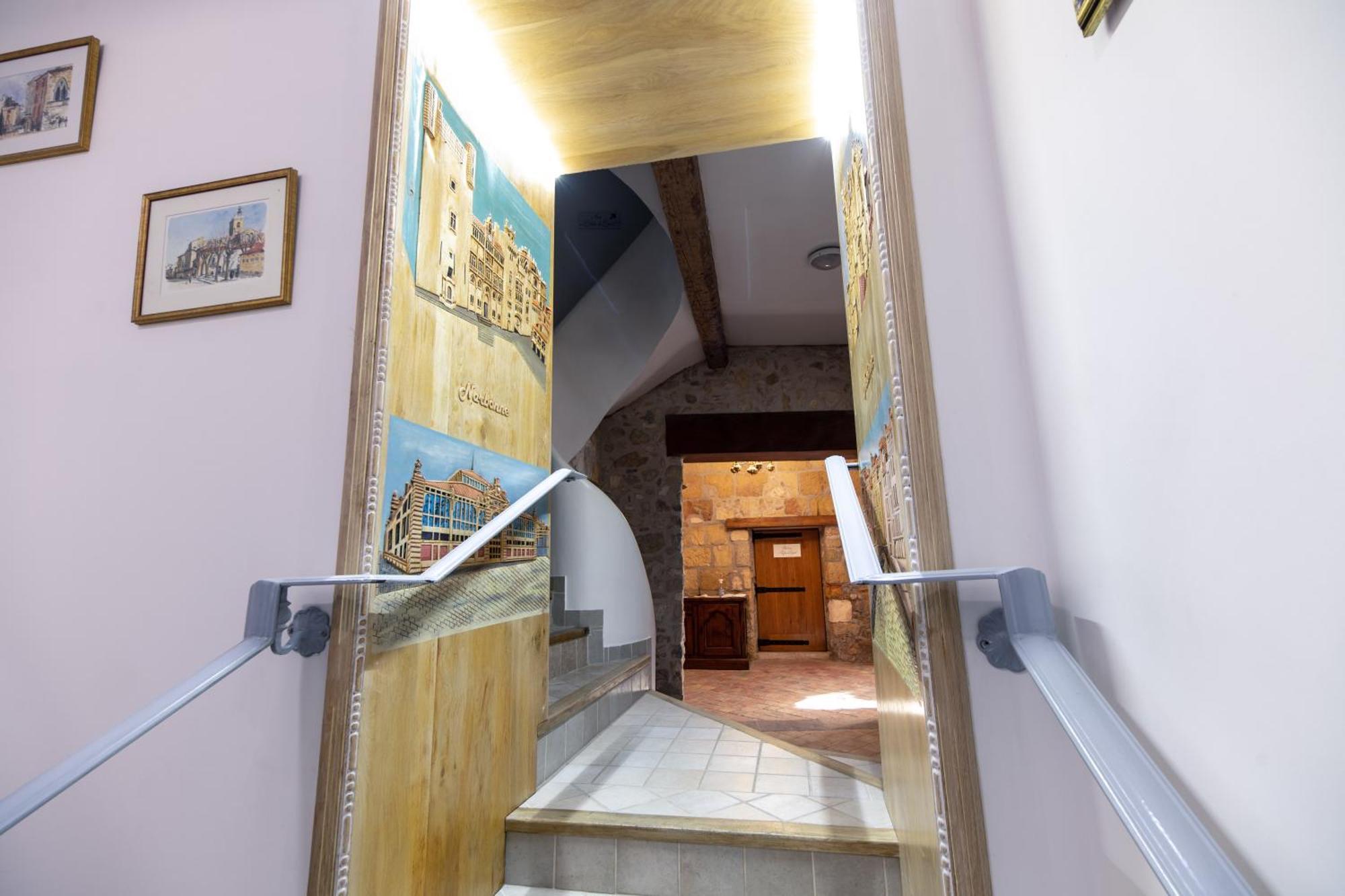 Petit Studio Presbytere Dans L'Eglise Narbonne Eksteriør bilde